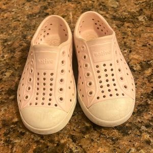 Size 7 - Adorable Toddler Native Shoes - Pink (Used, Good Condition)